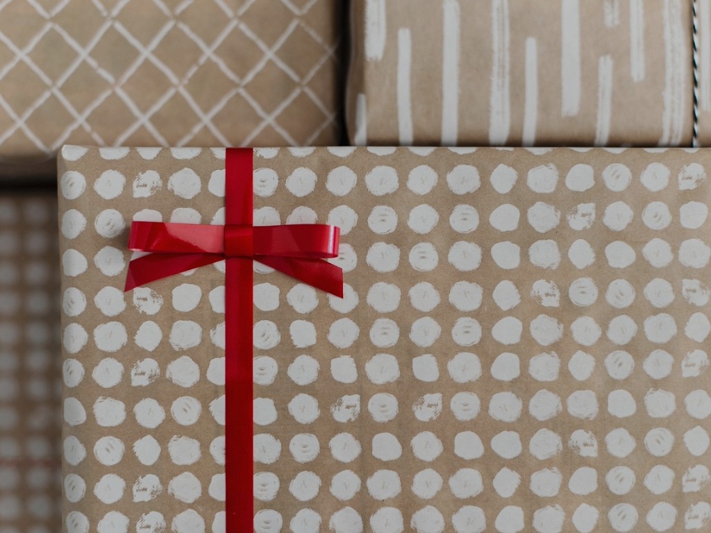 Shoe Box (image from pixabay.com)