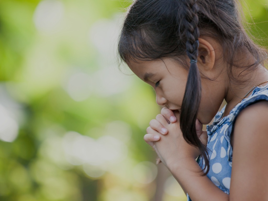 Child praying